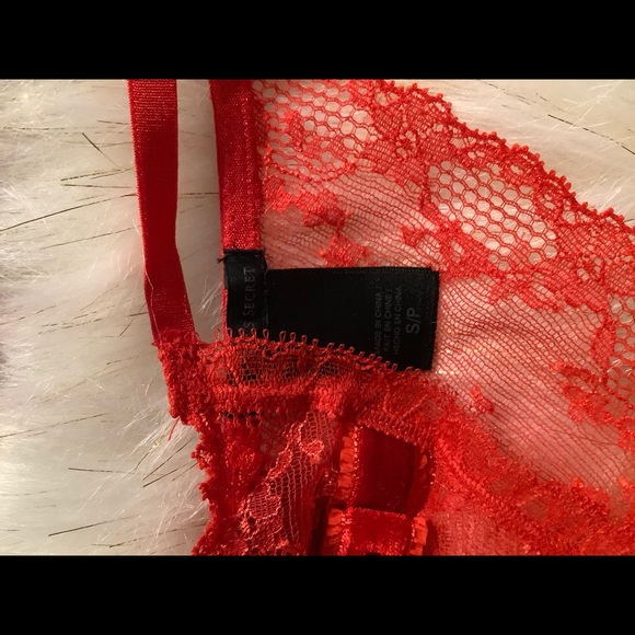 NWT Victoria’s Secret Designer Collection Bra Set - Picture 6 of 7